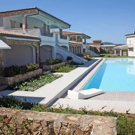 A Due Passi Dal Mare *