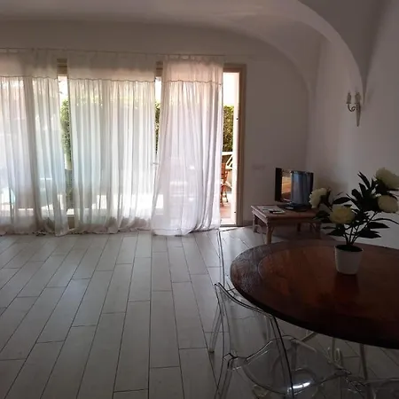 A Due Passi Dal Mare